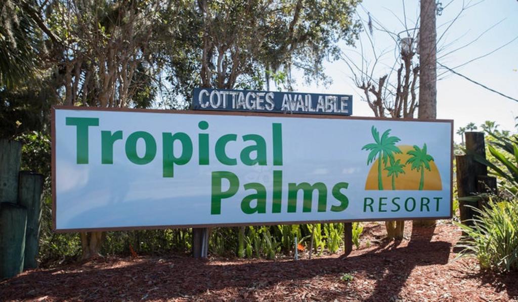 Tropical Palms Premium Two-Bedroom Loft Cottage 77 Орландо Екстериор снимка
